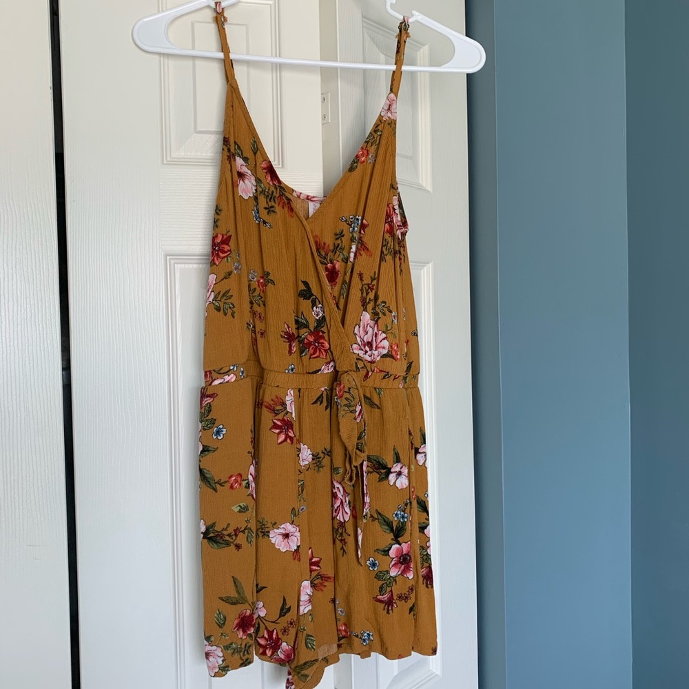 Xhilaration Boho Floral Romper